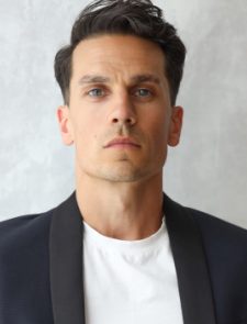 Aaron Sidwell