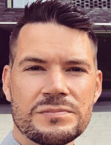 Llyr Simon